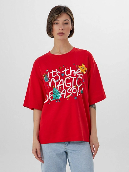 картинка Футболка женская с надписью "It's the magic season" от магазина стильной одежды Mark Formelle