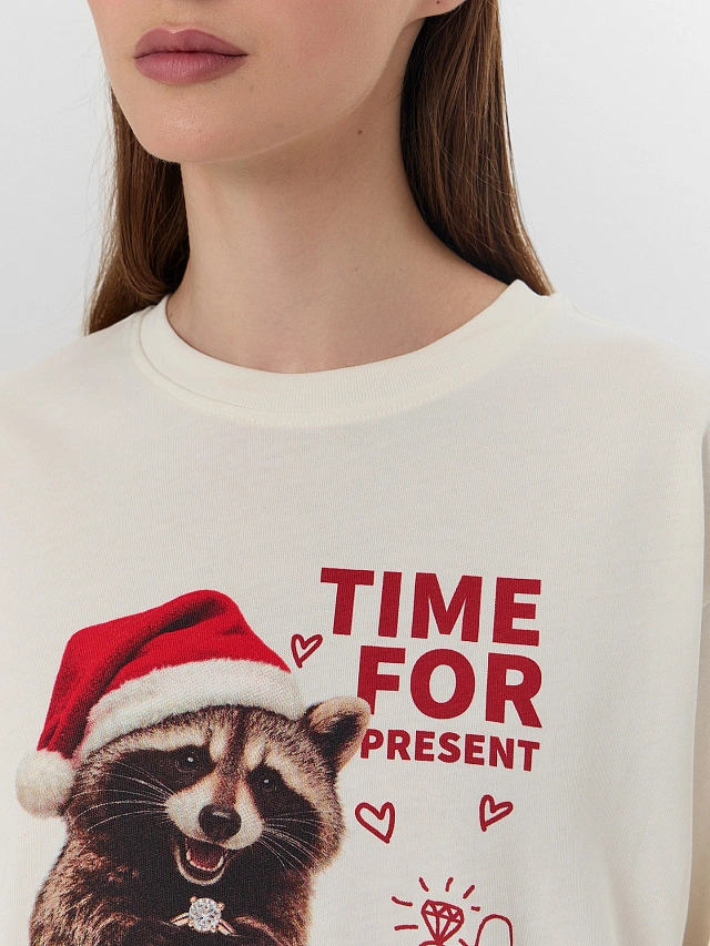 Футболка женская новогодняя с надписью "Time for present" - 5