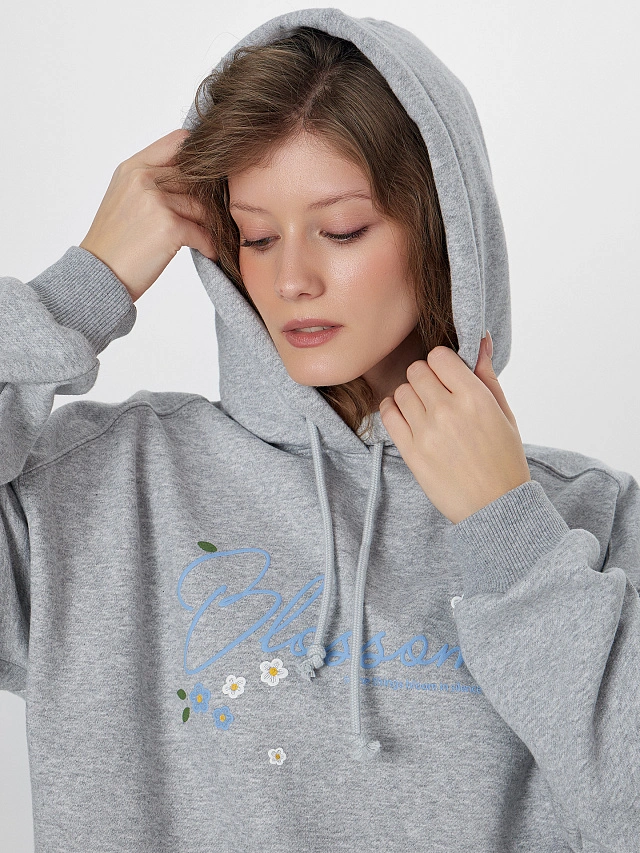 Худи женское серое с надписью "Blossom" - 6