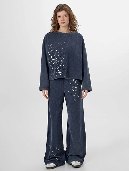 картинка Комплект женский серый с обработкой эйсид от магазина стильной одежды Mark Formelle