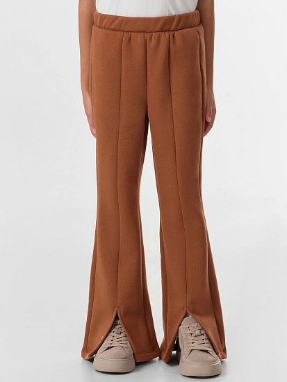 картинка Брюки для девочек коричневые от известного бренда одежды для девочек Mark Formelle