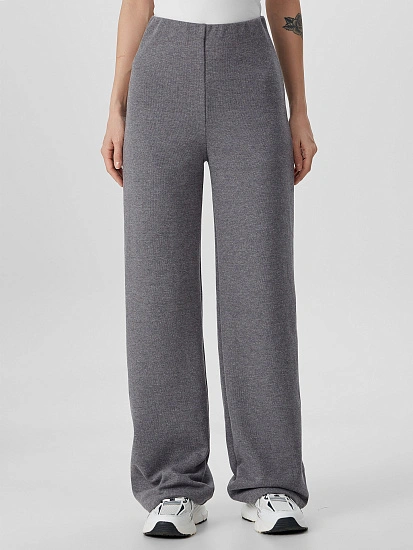 картинка Брюки женские серые от магазина стильной одежды Mark Formelle