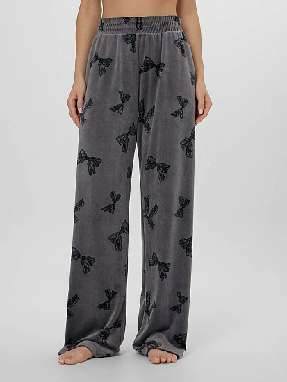 картинка БРЮКИ ЖЕНСКИЕ от магазина стильной одежды Mark Formelle