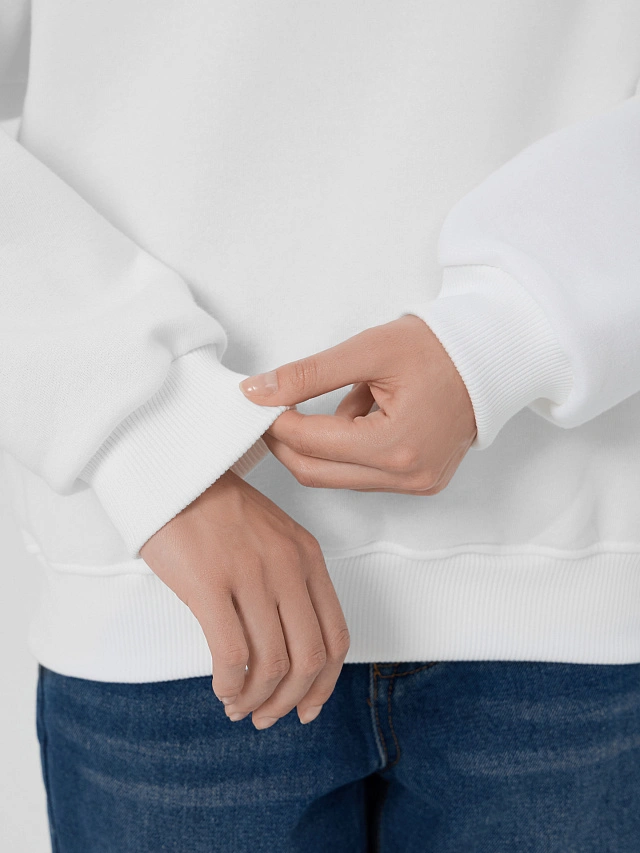 Теплый свитшот женский белый - 6