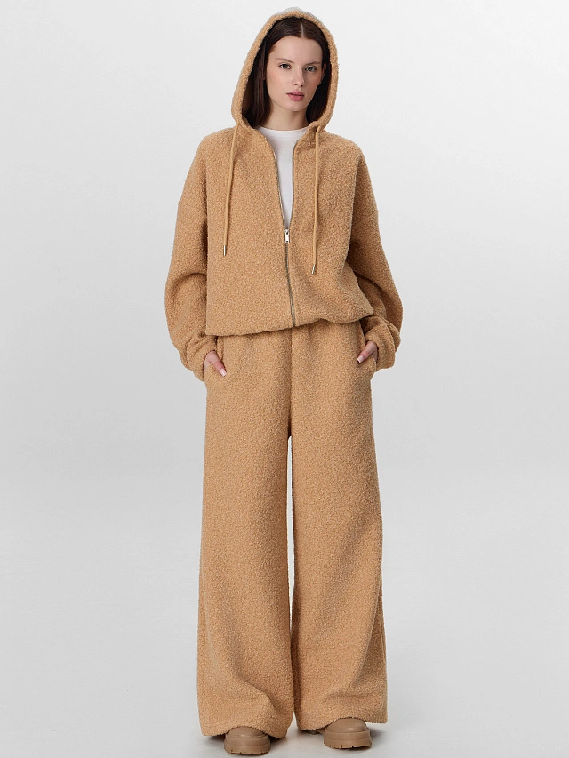 Толстовка женская бежевая на молнии с капюшоном - 10