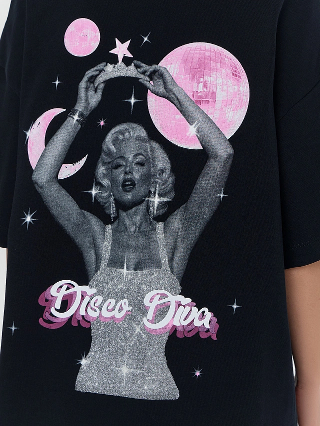 Футболка женская черная с надписью "Disco Diva" оверсайз - 6