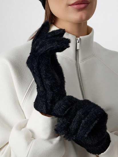 картинка Перчатки женские черные от магазина стильной одежды Mark Formelle