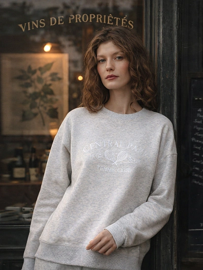 картинка Теплый свитшот женский серый с начесом от магазина стильной одежды Mark Formelle