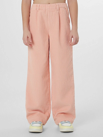 картинка Брюки для девочки розовые от известного бренда одежды для девочек Mark Formelle