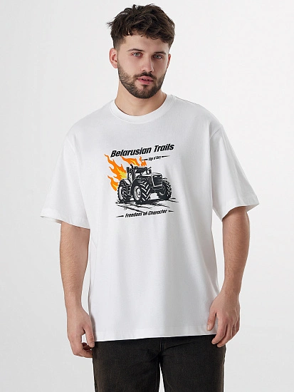 картинка Футболка мужская белая с принтом от магазина мужской одежды Mark Formelle