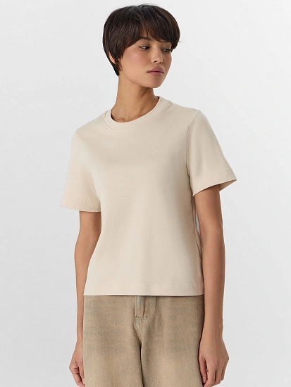 картинка Футболка женская бежевая от магазина стильной одежды Mark Formelle