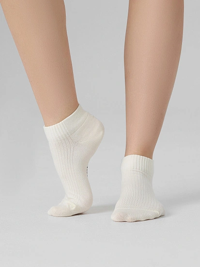 картинка НОСКИ ЖЕНСКИЕ от магазина стильной одежды Mark Formelle