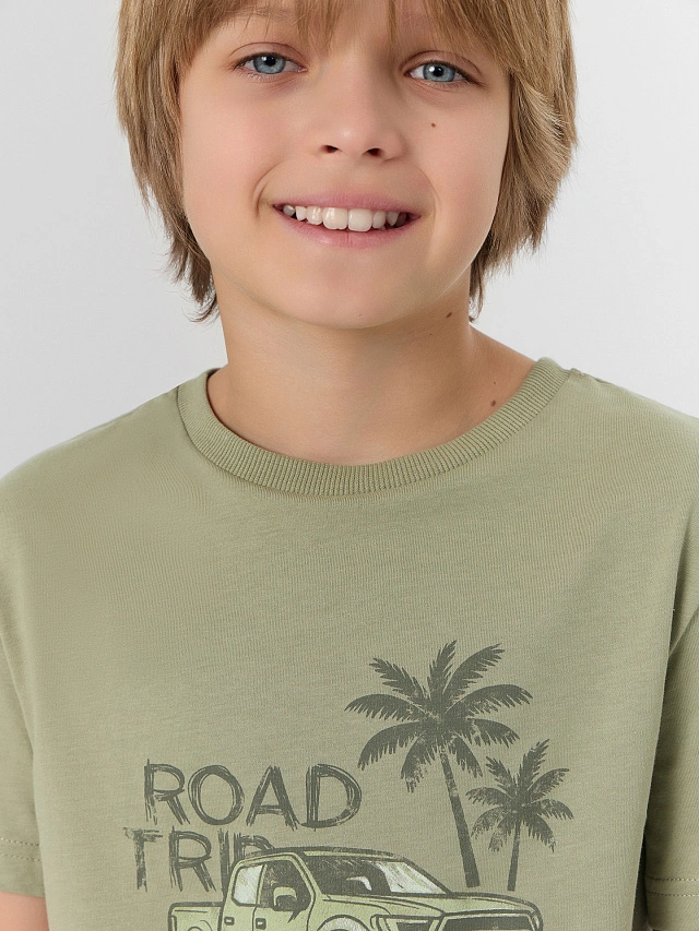 Комплект для мальчиков зеленый: футболка и шорты - 5