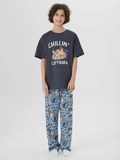 картинка КОМПЛЕКТ ДЛЯ МАЛЬЧИКОВ (ДЖЕМПЕР, БРЮКИ) от магазина одежды для мальчиков от бренда Mark Formelle