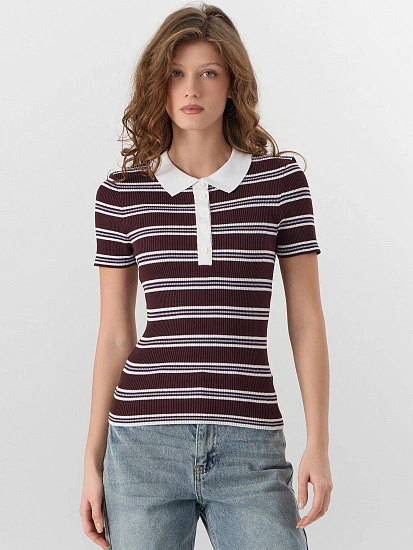 картинка Джемпер женский коричневый с короткими рукавами от магазина стильной одежды Mark Formelle