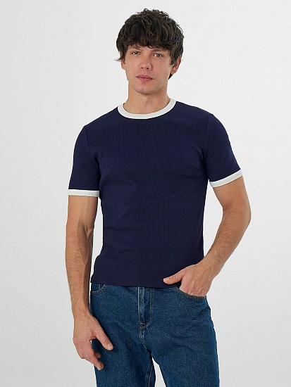 картинка Футболка мужская синяя с контрастной отделкой  от магазина мужской одежды Mark Formelle