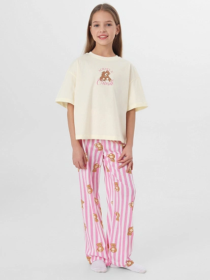 картинка Комплект для девочек бежевый от известного бренда одежды для девочек Mark Formelle