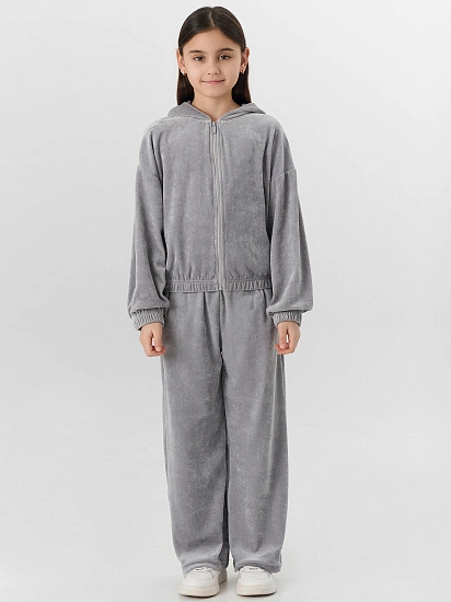 картинка Комплект велюровый для девочек серый от известного бренда одежды для девочек Mark Formelle