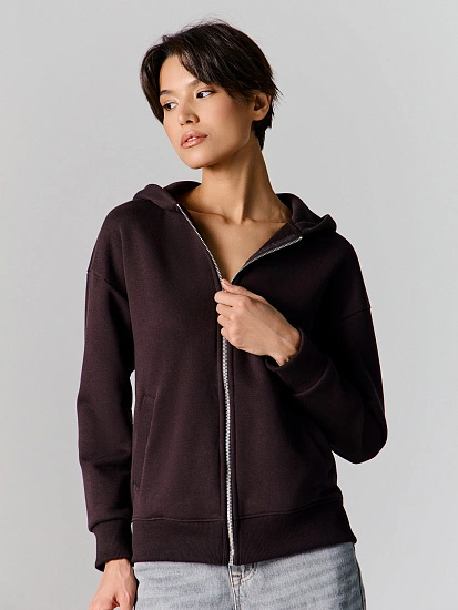 картинка Толстовка женская коричневая на молнии от магазина стильной одежды Mark Formelle