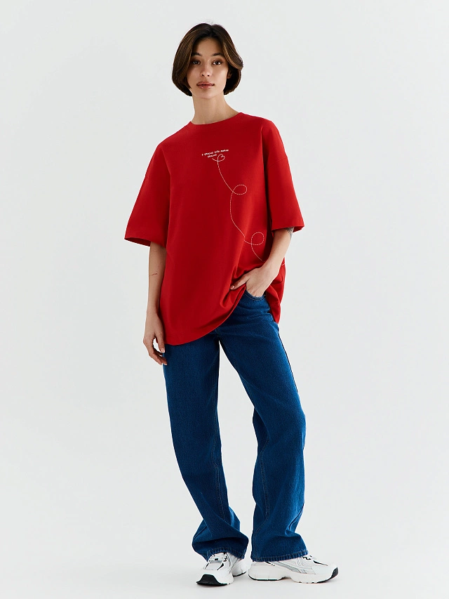 Футболка женская оверсайз красная с надписью "Я ужасно тебя люблю ужасно" - 3