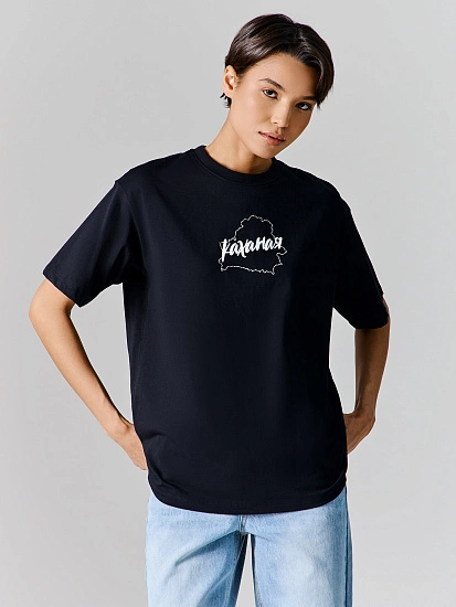 картинка Футболка женская оверсайз черная с надписью "Каханая" от магазина стильной одежды Mark Formelle