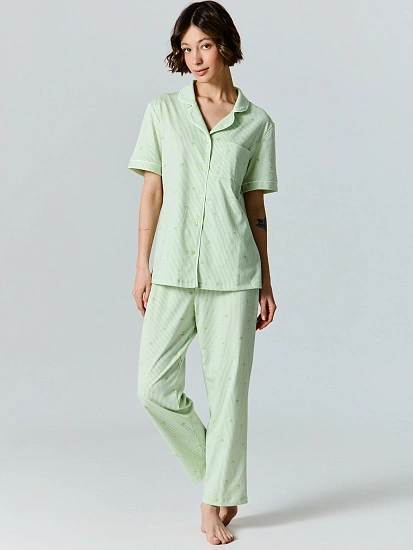 картинка Костюм домашний женский зеленый в полоску от магазина стильной одежды Mark Formelle