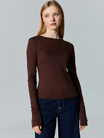 картинка Лонгслив женский коричневый от магазина стильной одежды Mark Formelle
