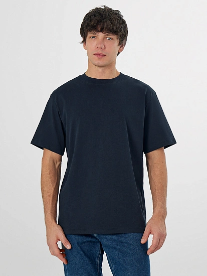 картинка Футболка оверсайз мужская синяя от магазина мужской одежды Mark Formelle