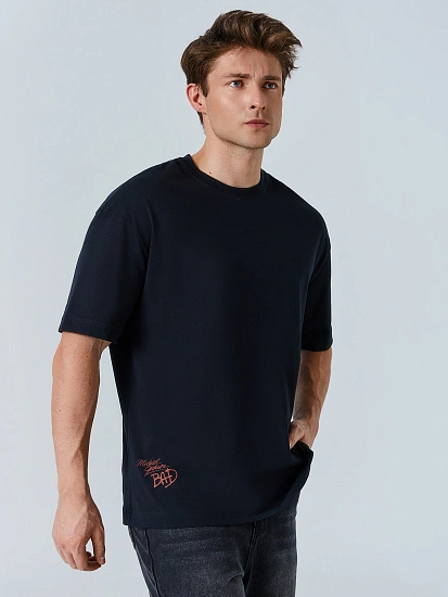 картинка ФУТБОЛКА МУЖСКАЯ от магазина мужской одежды Mark Formelle