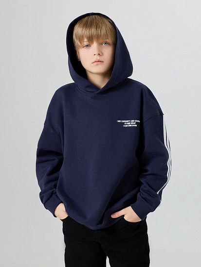 картинка Худи для мальчиков синее от магазина одежды для мальчиков от бренда Mark Formelle