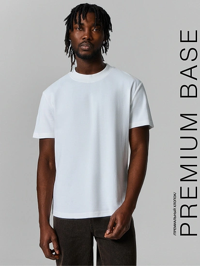 картинка Футболка базовая мужская белая от магазина мужской одежды Mark Formelle