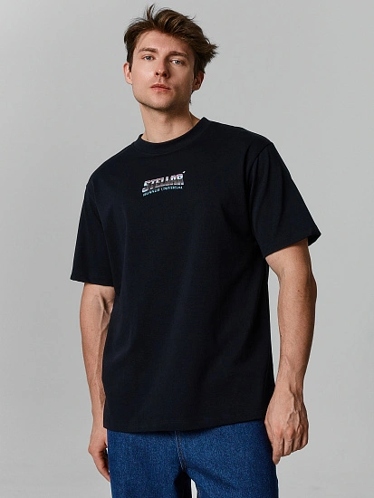 картинка Футболка мужская черная с надписью "Stellar" от магазина мужской одежды Mark Formelle