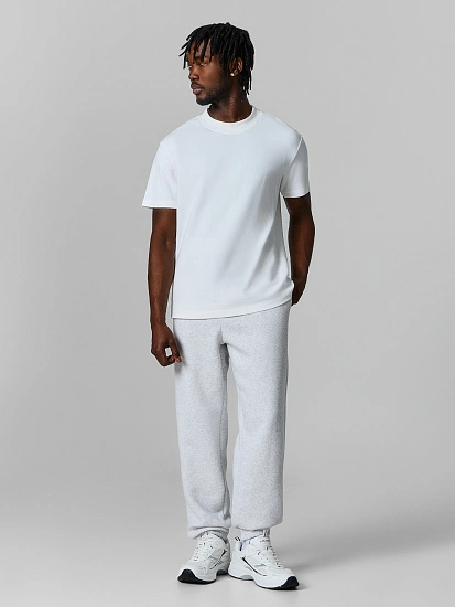 картинка Теплые брюки мужские серые с начесом от магазина мужской одежды Mark Formelle