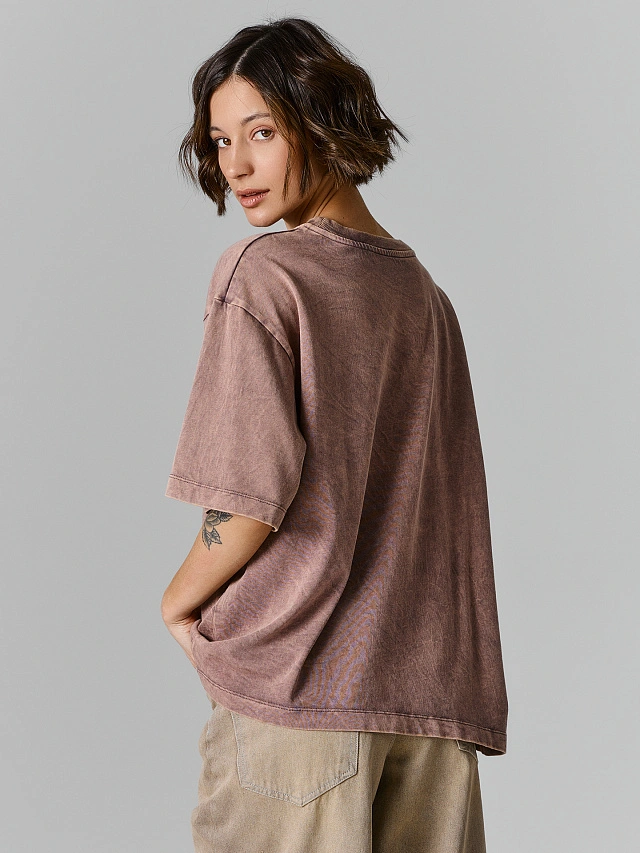Футболка оверсайз женская бордовая с обработкой эйсид - 3
