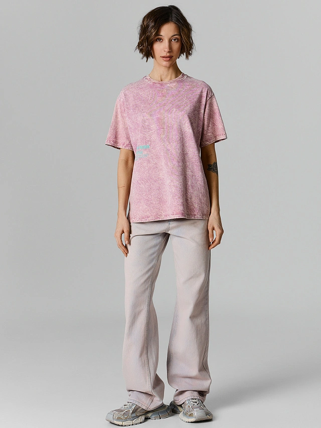 Футболка оверсайз женская розовая с надписью "All you need is love" - 2