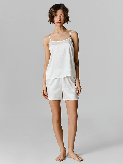 картинка Комплект домашний женский молочный от магазина стильной одежды Mark Formelle