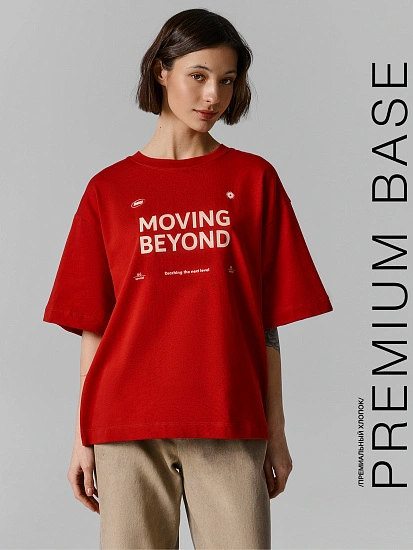 картинка Футболка женская красная оверсайз от магазина стильной одежды Mark Formelle