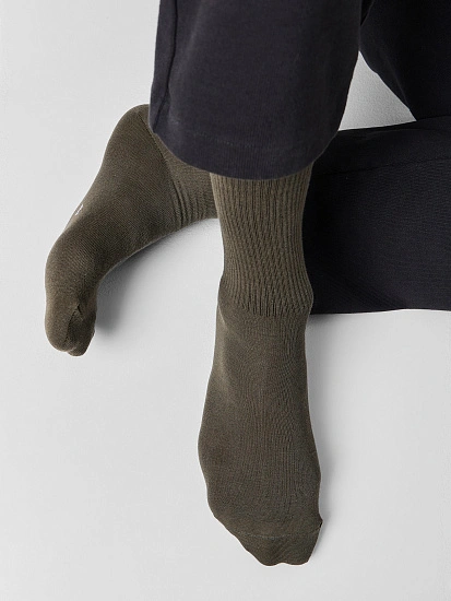 картинка Носки мужские темно-зеленые от магазина мужской одежды Mark Formelle