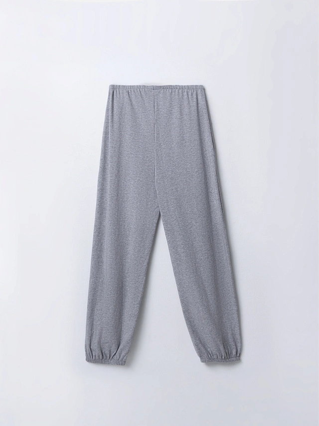 Комплект женский серый: джемпер и брюки джоггеры - 8