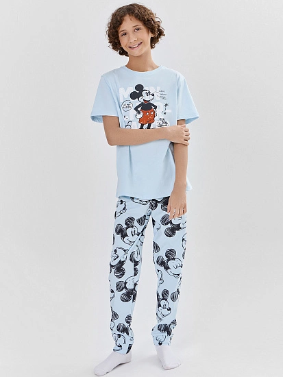 картинка КОМПЛЕКТ ДЛЯ МАЛЬЧИКОВ (ФУТБОЛКА, БРЮКИ) от магазина одежды для мальчиков от бренда Mark Formelle