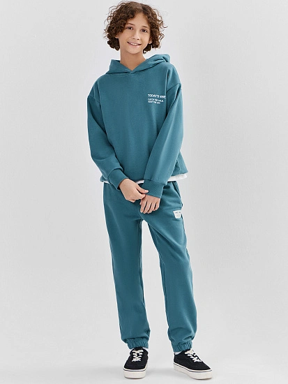 картинка КОМПЛЕКТ ДЛЯ МАЛЬЧИКОВ (ХУДИ, БРЮКИ) от магазина одежды для мальчиков от бренда Mark Formelle