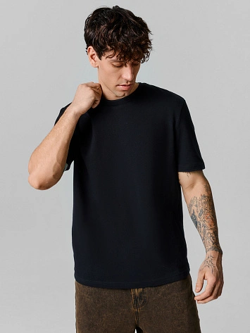 Футболка свободного силуэта мужская черная