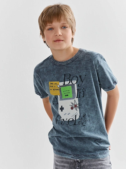 картинка ФУТБОЛКА ДЛЯ МАЛЬЧИКОВ от магазина одежды для мальчиков от бренда Mark Formelle