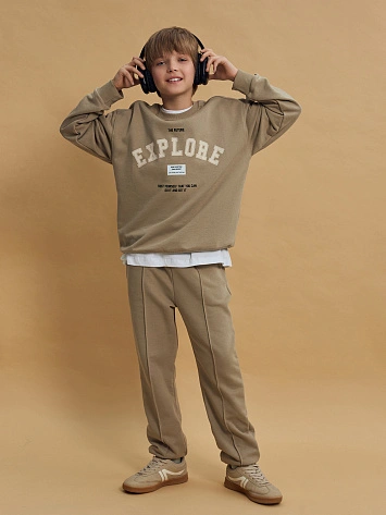 Комплект для мальчиков бежевый свободного кроя