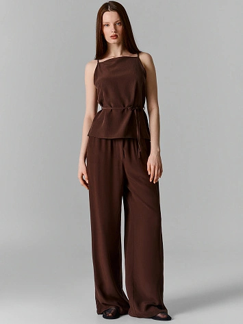 Брюки женские коричневые прямые