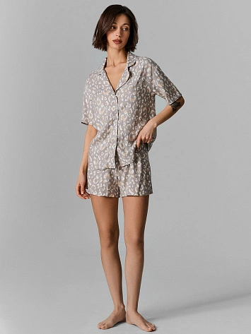 Комплект женский (рубашка, шорты)