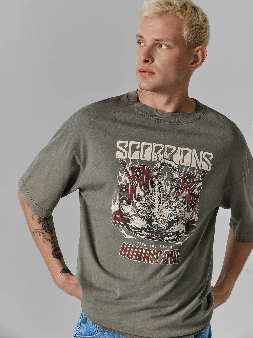 картинка Футболка мужская "Scorpions" зеленая  от магазина мужской одежды Mark Formelle