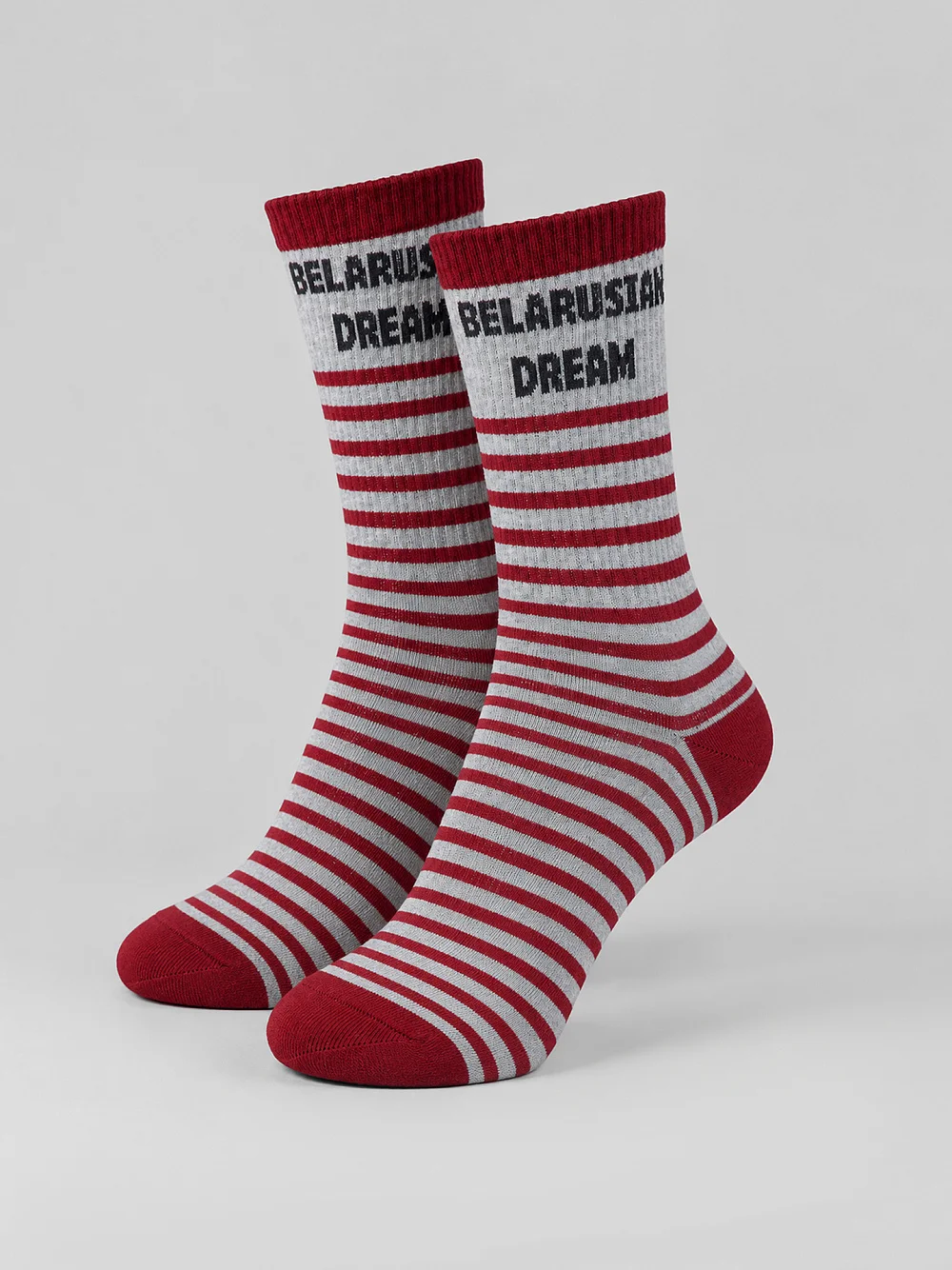 картинка Носки mf x nkeeei унисекс серые с надписью "Belarusian dream" от магазина мужской одежды Mark Formelle